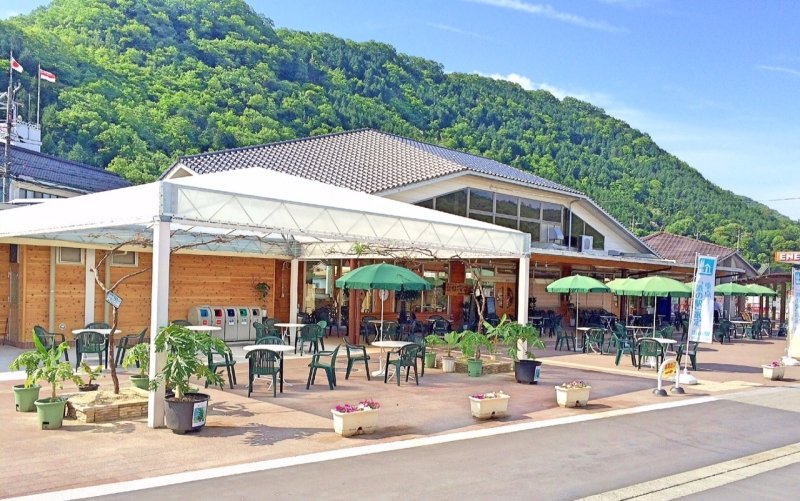 広島県の道の駅「道の駅クロスロードみつぎ」