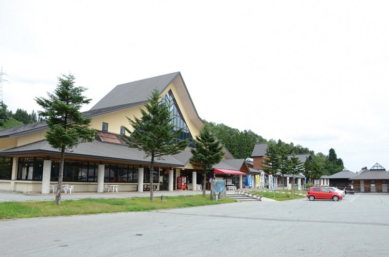 山形県の道の駅「道の駅にしかわ」
