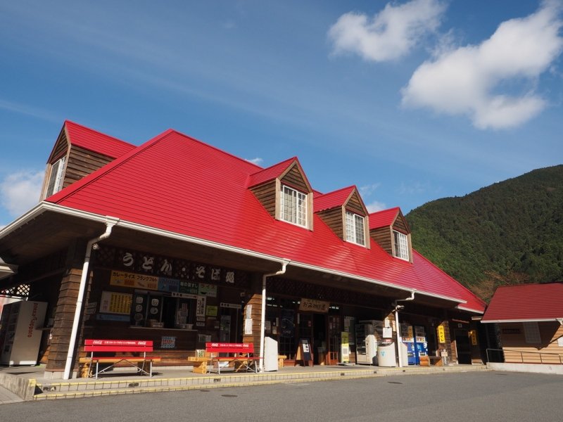 奈良県の道の駅「道の駅杉の湯川上」